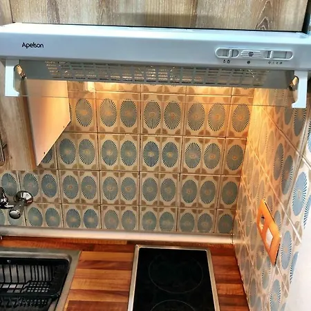 Upper Floor Sunny Terrace Lejlighed