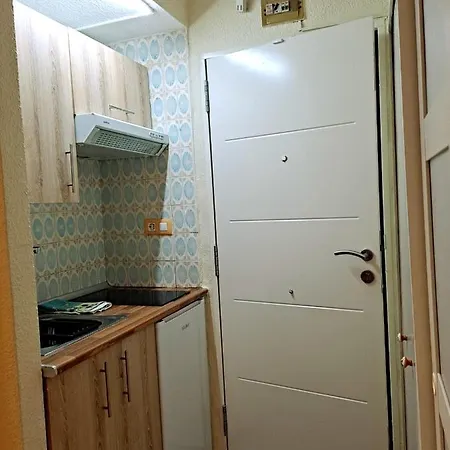 Upper Floor Apartment *